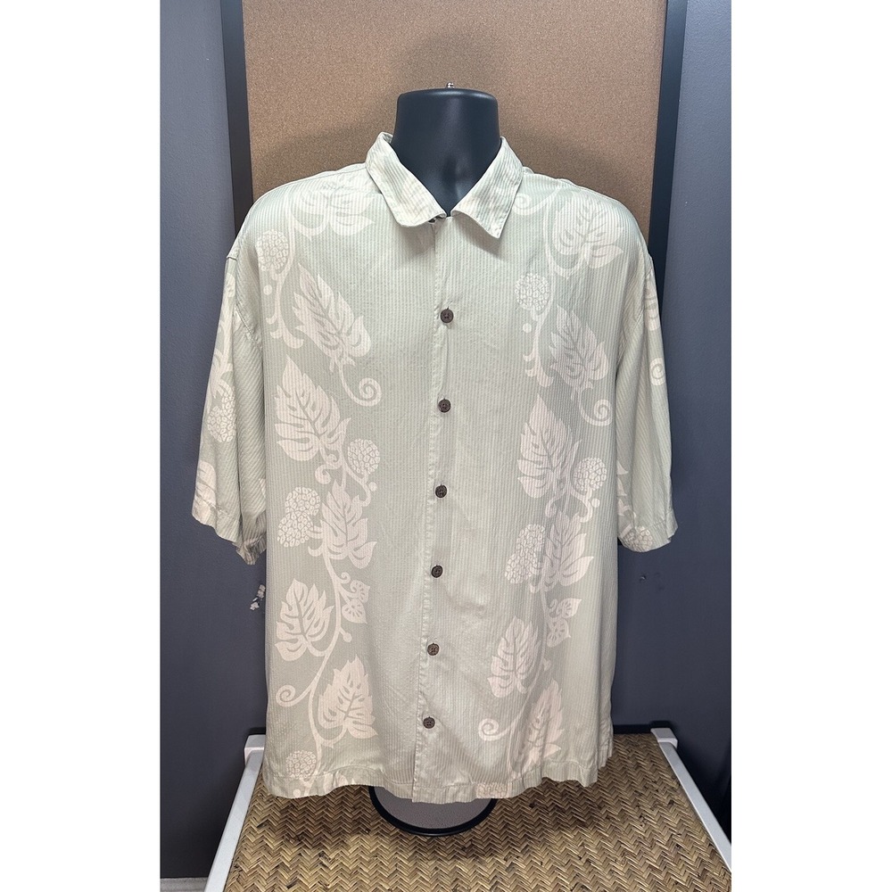 Tommy Bahama 100% Silk Green Short Sleeve Button Shirt Mens Size Lg Floral Print